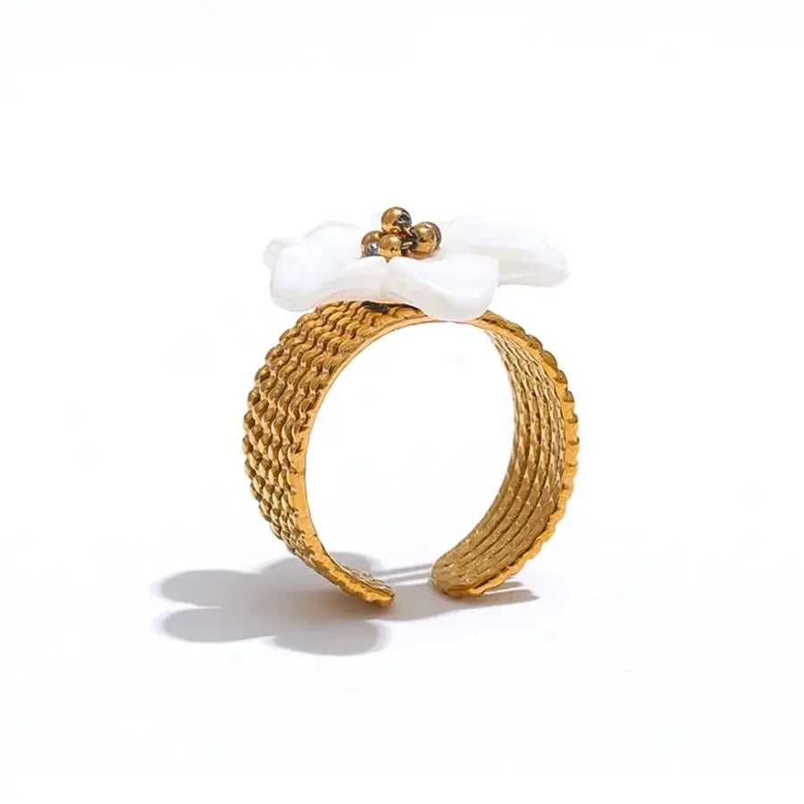 Natural Shell Flower Adjustable Ring