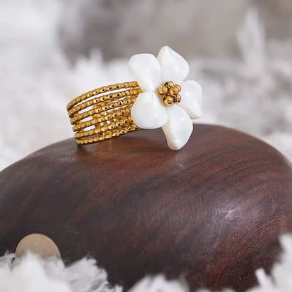 Natural Shell Flower Adjustable Ring
