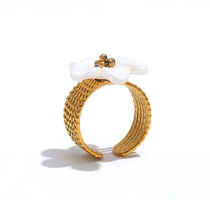 Natural Shell Flower Adjustable Ring
