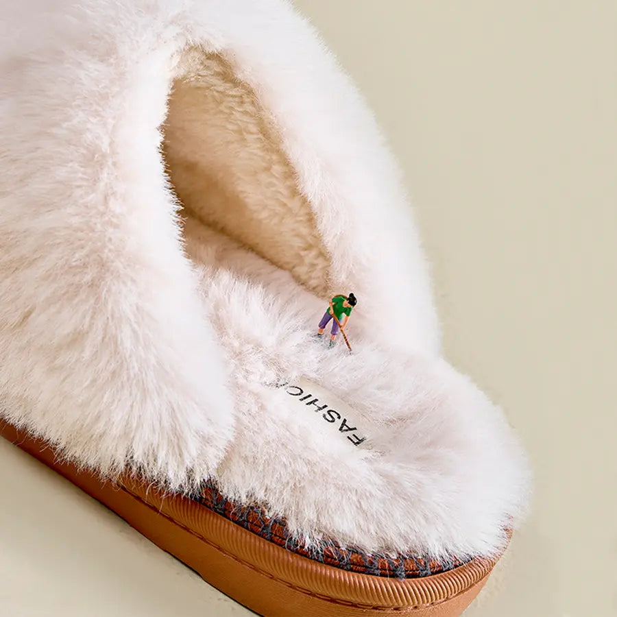 Soft Comfort ™ Fur Slippers